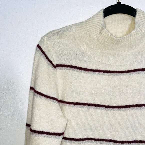 Old Navy Cream & Maroon Striped Mock Neck Plush Pullover Sweater Small Women’s - Picture 3 of 11